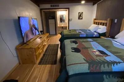 Image de Phelps Lakeview Lodge Room #1 - Pet Friendly