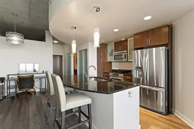 Image de Amazing views of Downtown Denver from this 36th floor Stunner!