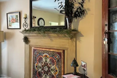 Image de Close to Historic Downtown - “Just Like Mom’s House”