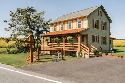 Image de Breathe the Country Air at The Springhouse at Sunnyburn Farm