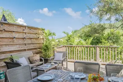 Sea Bliss, vue mer, à pied d`Anse Marcel Beach