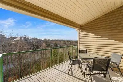 Image de Cozy 2br Condo with a View and Amenities!