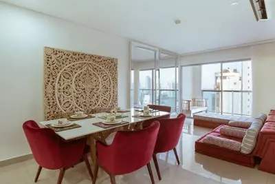 Image de Luxury Ocean View Apartment by Huespedia 1608