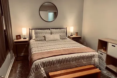 Image de Cozy Apartment w/ Air Conditioning, Smart Tv, Covered Parking