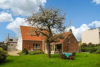 Image de Maison confortable Ă Merkem avec WiFi