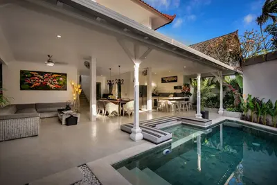 Image de Brand New, 4 Bedroom Villa, Seminyak