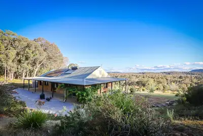 Image de Jamaicaville - 90 Acre hilltop off-grid eco-home with awesome views