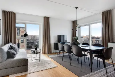 Sanders Arena - Chic 3-Bdr Apt à proximité du métro