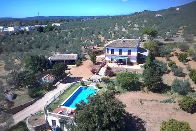 Image de Huerta Carrion, 5 minutes from the town and with impressive views!