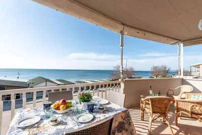 Image de La casa sul mare by Interhome