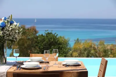 Image de Capro- New 3-bedroom villa with private pool and stunning view!