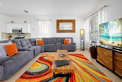 Image de Gated Resort, Lake View, Pool/Spa, Games Room