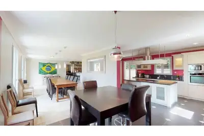 Image de Villa avec piscine et vue sur la Rance maritime