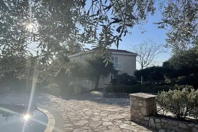 Image de Beautiful Adriatic Villa with Pool - 10 minute stroll to beach