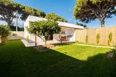 Image de Appartement de vacances \"Casa Cala'\" avec jardin privé, terrasse partagée et Wi-Fi.