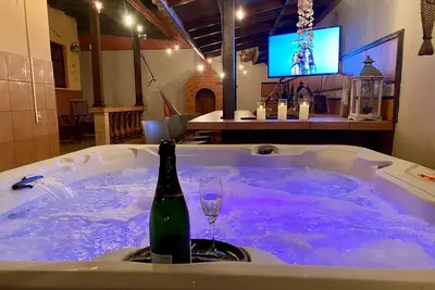 Image de Gorgeous 3-bedroom villa with a hot tub