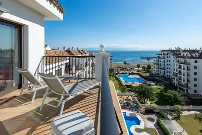 Image de Marina Duquesa 2411 Sea View Penthouse