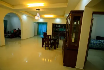 Image de Village Home, Experience the serene beauty of our land