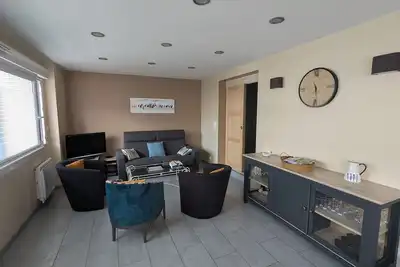 Grand Appartement 100 M2 Rdc 300m De La Plage Avec Parking Gratuit