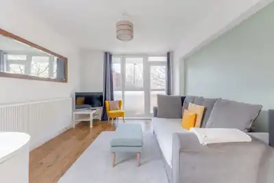 Image de Bright 1bd Flat with Private Balcony, Old Street
