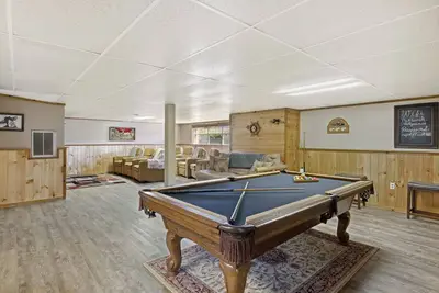 Image de Modern Downstairs Rustic Countryside Guesthouse Near Smokeys