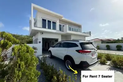 Image de Modern New 3br house with a splash of glam+Pool. 5 Min from Palm and Eagle Beach.