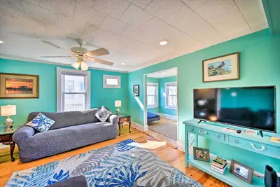 Image de Chincoteague House w/ Enclosed Porch + Deck