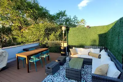 Image de The Wrigleyville Penthouse with Private Rooftop!