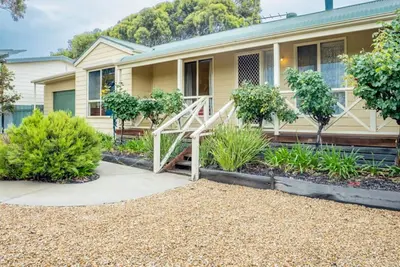 Image de Coastal cottage 10 minutes walk to Goolwa Beach