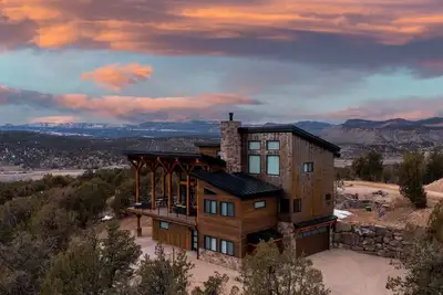 Image de Luxury Zion Retreat | Views, Hot Tub & Sleeps 14