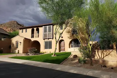 Image de Tuscany designed luxury home in a mountainside community