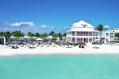Image de Beautiful white sand beaches, crystal clear turquoise water and romantic sunsets
