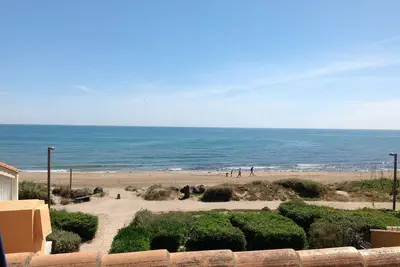 Image de Absolute beach front apartment Plage Roquille Fabulous Views Direct beach access