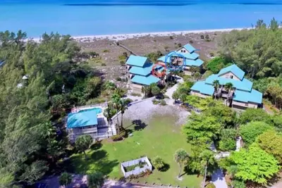 Beachfront, It’s a Shore Thing! 2 Br/2Bath Retreat with spectacular Gulf views! \n