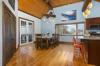 Image de S Avl, hot tub, 3x Kings, close to Biltmore