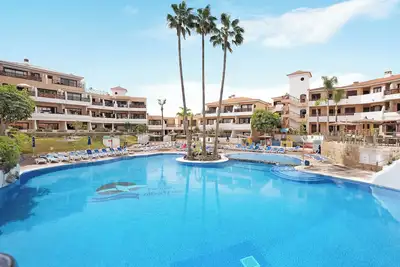 Image de Appartement de vacances \"Precioso En Golf De Sur\" avec piscine partagée, terrasse privée & Wi-Fi