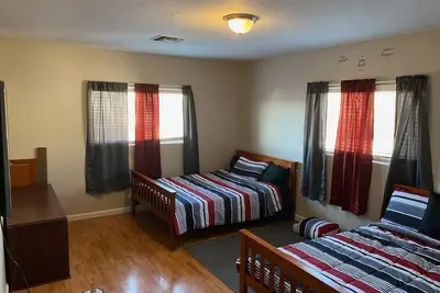 Minutes from State Farm Stadium