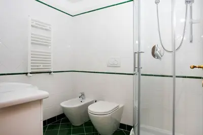 Lakeside Farmhouse Apartment in Rome, Potrero Grande - Owl Apartment