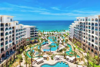 Image de Luxurious Beachfront Paradise