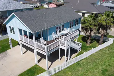 Image de Great Back to School Dealsl! 4 minute walk to beach!