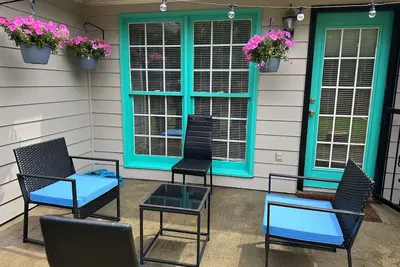 Image de 8 min. to Fort Moore! relaxing & cozy