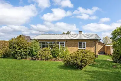 Image de Belle maison Ă Aakirkeby avec WiFi
