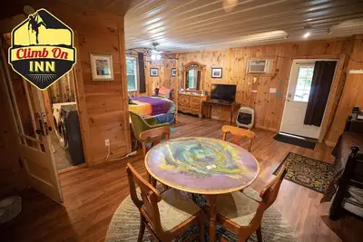 Image de Climb On Inn~Whole Property~ 3Cabins ~ Sleep 17~ Red River Gorge~ Family Reunion