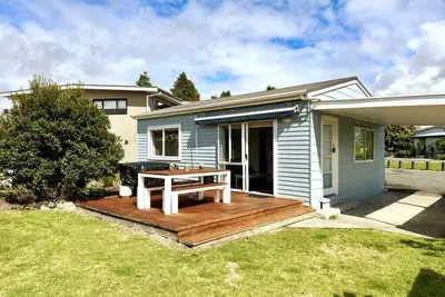 Image de Pohara's Seaside Chalet - Cozy Beach Stay