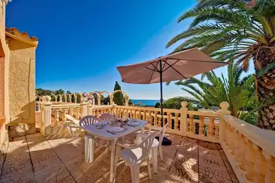 Image de Bel appartement avec climatisation, piscine, Wifi, Tv, terrasse, animaux admis et parking