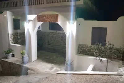 Traditional Greek Home only 5 min walking from Platy Gyalos beach!