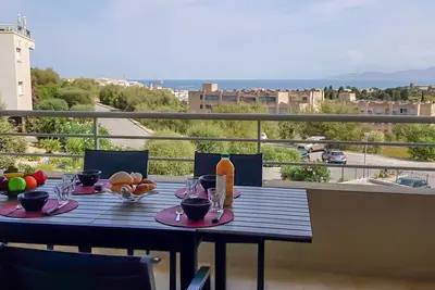 Image de Appartement au calme avec belle vue sur le golfe