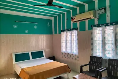 Image de villa at white town