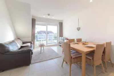 Image de Green garden V - 201 with shared pool by Interhome