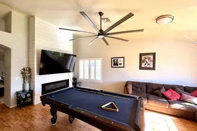 Image de Superbowl Home in Glendale Walking distance